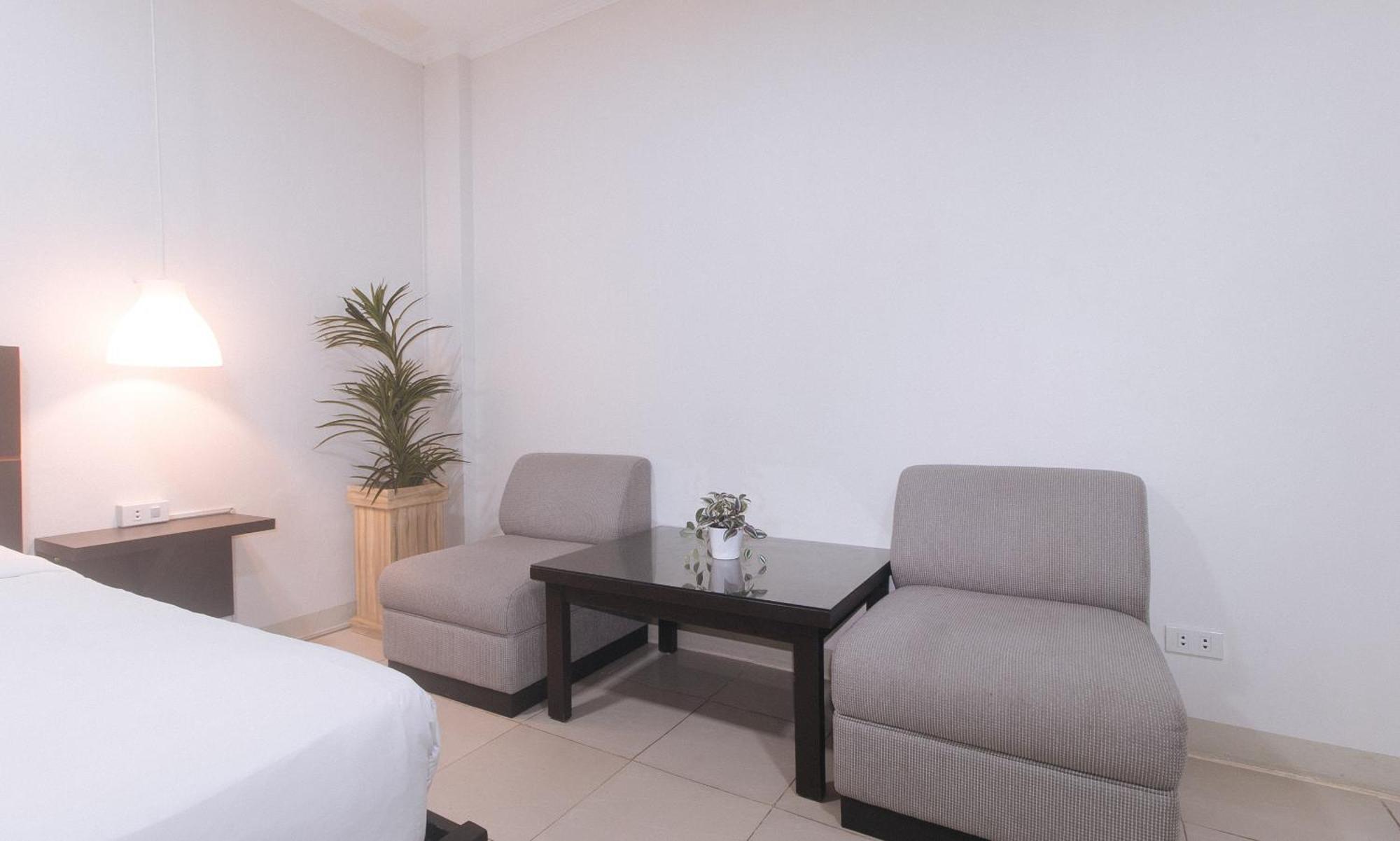 Urbanview At Evangelista Street Makati 马卡蒂 外观 照片