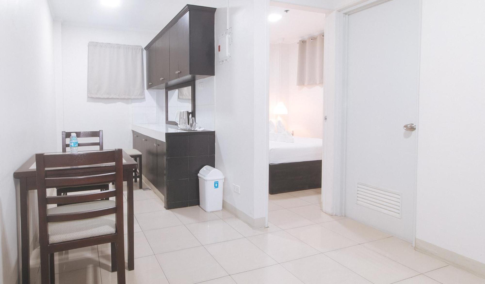 Urbanview At Evangelista Street Makati 马卡蒂 外观 照片