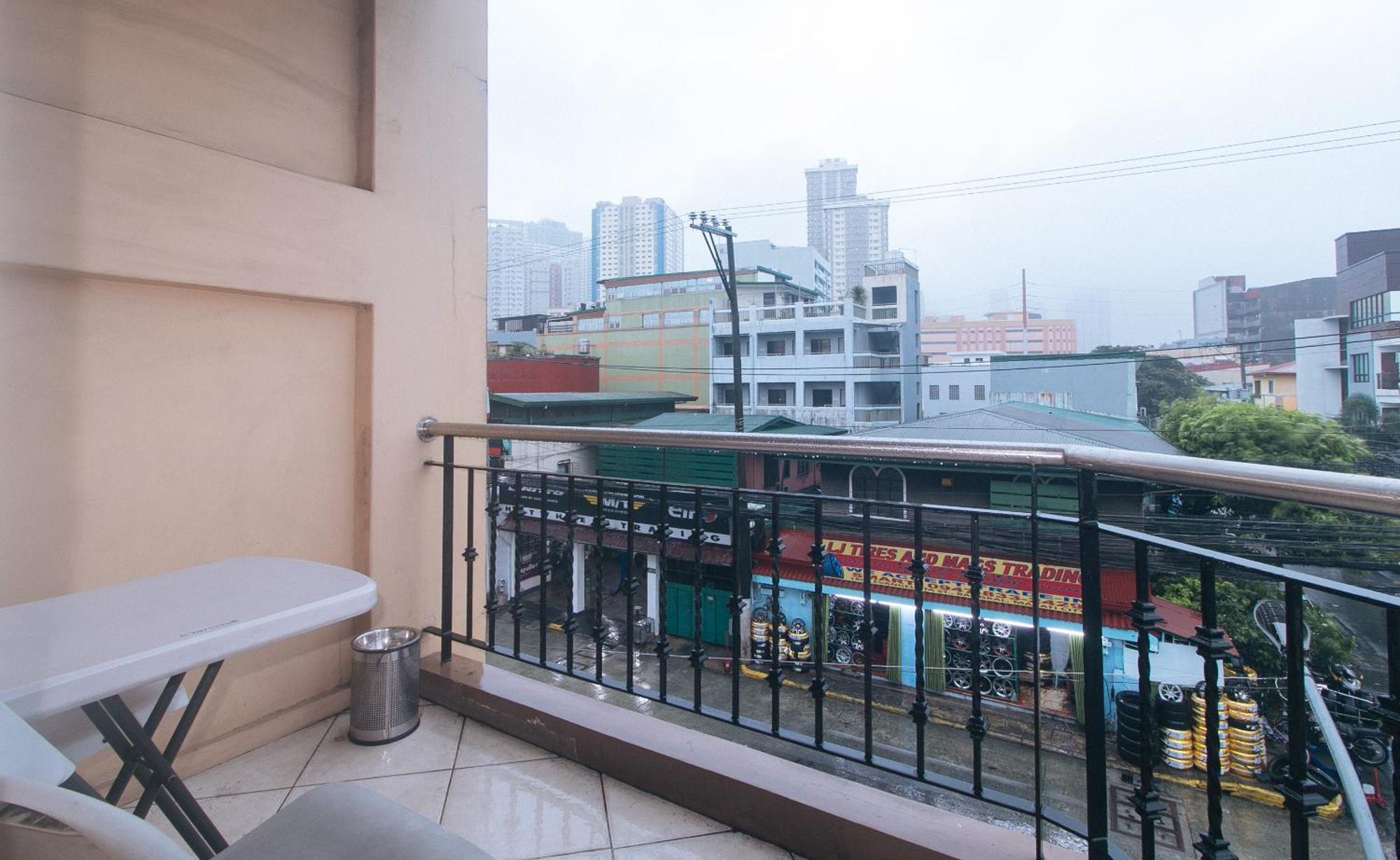 Urbanview At Evangelista Street Makati 马卡蒂 外观 照片
